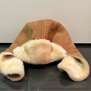 UGG Kids Winter Hat Size 4-6 years